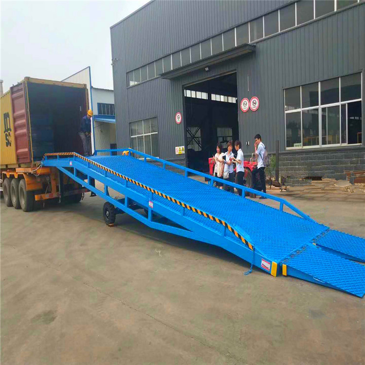 移動(dòng)登車橋的使用方法